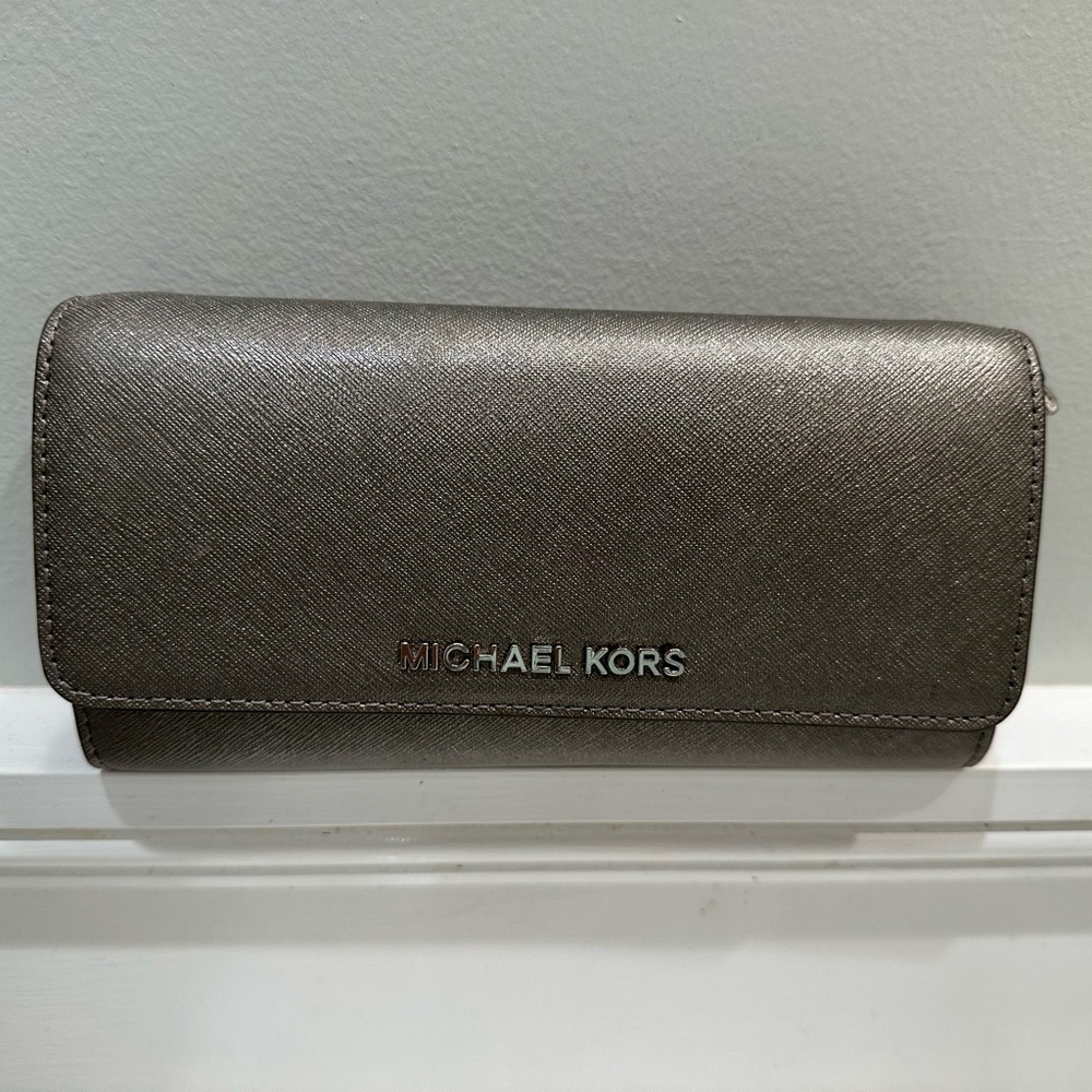 Michael Kors Metallic Silver Wallet on Chain